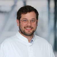 Dr. med Robert Wunderlich erhält Bundesverdienstorden