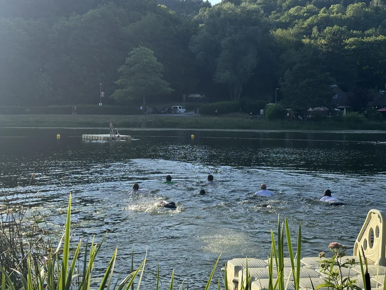 KaVoMa-Studierende organisieren Rettungsschwimmer-Kurs am Waldsee Rieden (3)