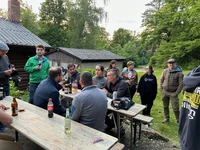 Gemeinsames Grillfest zur Verabschiedung des 18. Jahrgangs an der Grillhütte der BABZ